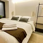 Unique Living Born &