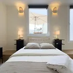 Unique Living Born & Barcelona
