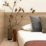 Unique Living Born & Apartamento