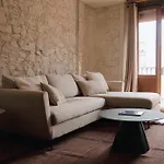 Unique Living Born & Apartamento
