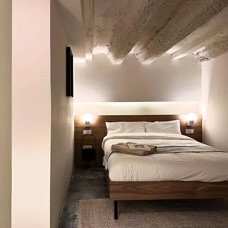 Unique Living Born & Barcelona