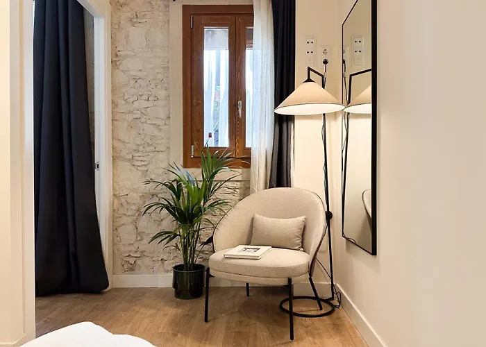 Апартаменты Unique Living Born & *