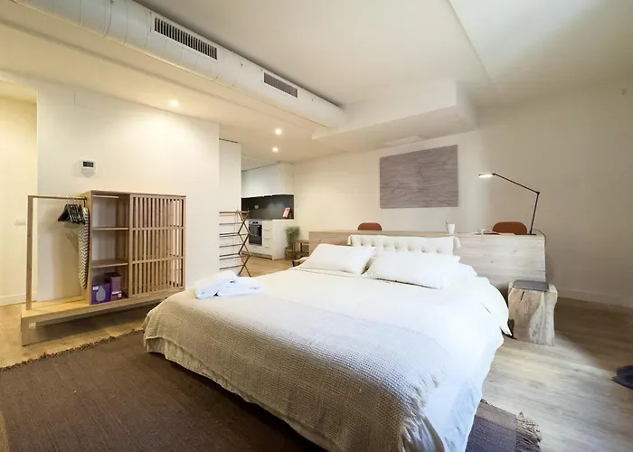 Апартаменты Unique Living Born & Барселона