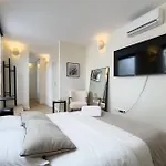 Unique Living Born & Apartamento *