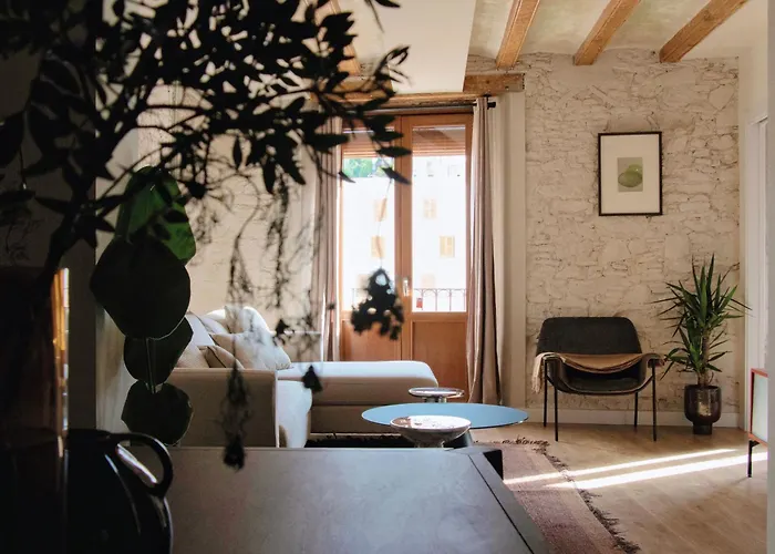 Unique Living Born & Barcelona