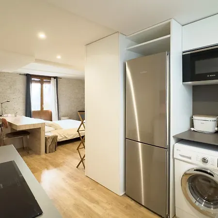 Unique Living Born & Apartmán