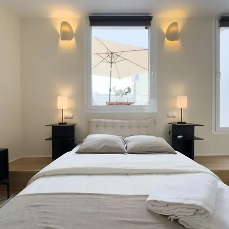 Unique Living Born & Barcelona